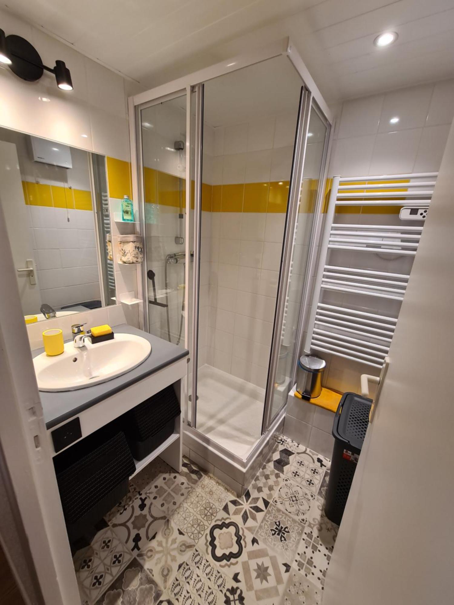 Escapade Montagne En Famille, Appartement Cosy Avec Piscine Couverte Bielle 外观 照片